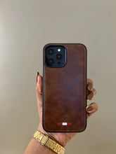 Load image into Gallery viewer, LUXURY LEATHER PHONECASE (BROWN)