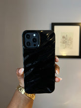 Load image into Gallery viewer, GLOSSY 3D WAVE CASE (BLACK)