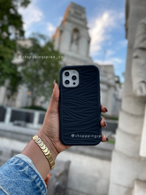 Load image into Gallery viewer, SHOCKPROOF ARMOUR CASE (Black)