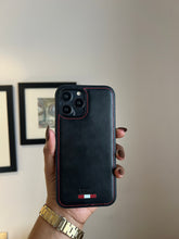 Load image into Gallery viewer, LUXURY LEATHER PHONECASE (BLACK)