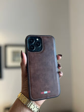 Load image into Gallery viewer, LUXURY LEATHER PHONECASE (BROWN)
