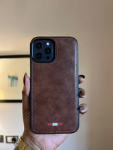 Load image into Gallery viewer, LUXURY LEATHER PHONECASE (BROWN)