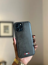 Load image into Gallery viewer, LUXURY LEATHER PHONECASE (DARK Vintage )