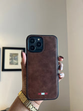 Load image into Gallery viewer, LUXURY LEATHER PHONECASE (BROWN)