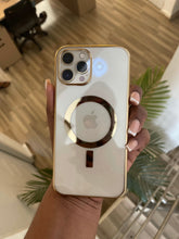 Load image into Gallery viewer, Luxury Gold  Transparent MagSafe phone case