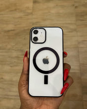 Load image into Gallery viewer, Luxury black  Transparent MagSafe phone case