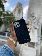 Load image into Gallery viewer, SHOCKPROOF ARMOUR CASE (Black)