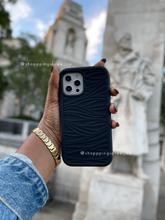 Load image into Gallery viewer, SHOCKPROOF ARMOUR CASE (Black)