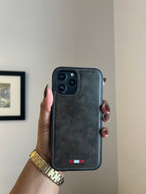 Load image into Gallery viewer, LUXURY LEATHER PHONECASE (DARK Vintage )