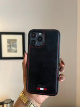 Load image into Gallery viewer, LUXURY LEATHER PHONECASE (BLACK)