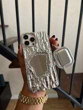 Load image into Gallery viewer, Gorgeous sliver laser mirror case
