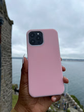 Load image into Gallery viewer, Soft Pink Premium silicone apple case
