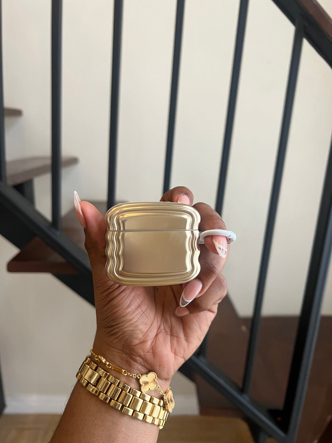 Gold wave airpod case