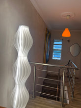 Load image into Gallery viewer, The wave floor lamp
