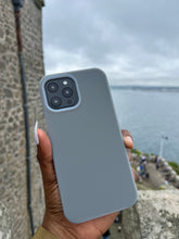 Load image into Gallery viewer, Grey Premium silicone apple case
