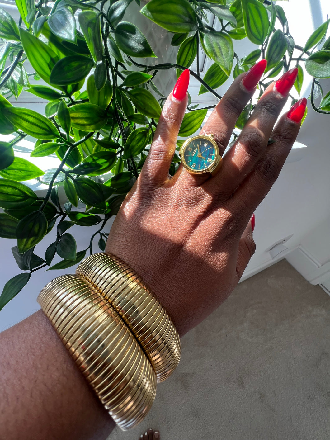 Premium Gold Timepiece Rings