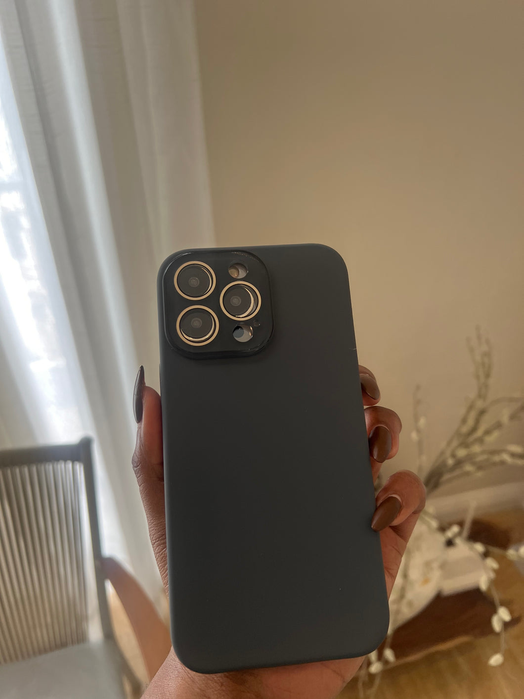Premium silicon case with inbuilt lens protector (Grey)