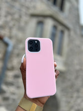 Load image into Gallery viewer, Soft Pink Premium silicone apple case
