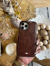 Load image into Gallery viewer, LUXURY LEATHER PHONECASE (BROWN)
