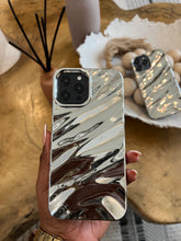 Load image into Gallery viewer, Luxury Gorgeous sliver  wavy case
