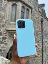 Load image into Gallery viewer, Baby blue Premium silicone apple case
