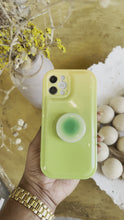 Load and play video in Gallery viewer, Green 2 toned popsocket case
