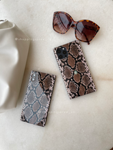 Load image into Gallery viewer, Luxury Brown snake print phonecase case
