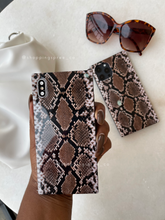 Load image into Gallery viewer, Luxury Brown snake print phonecase case
