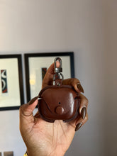 Load image into Gallery viewer, Leather airpod case (Brown)
