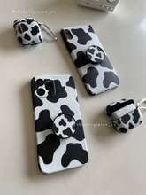 Load image into Gallery viewer, Cow print popsocket case
