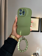 Load image into Gallery viewer, Luxury wave case with Bead bracelet grip
