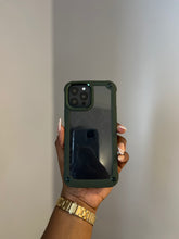 Load image into Gallery viewer, Transparent shockproof bumper case

