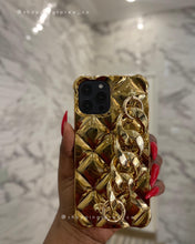 Load image into Gallery viewer, Gorgeous gold grip phone case
