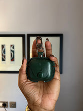 Load image into Gallery viewer, Leather airpod case (Green)
