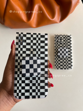 Load image into Gallery viewer, Transparent rectangular checkers popsocket case
