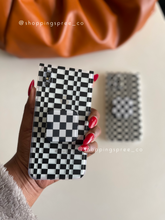 Load image into Gallery viewer, Transparent rectangular checkers popsocket case
