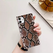 Load image into Gallery viewer, Luxury Brown snake print phonecase case
