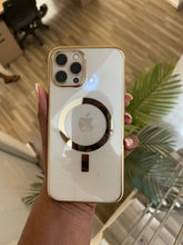 Load image into Gallery viewer, Luxury Gold  Transparent MagSafe phone case
