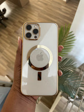 Load image into Gallery viewer, Luxury Gold  Transparent MagSafe phone case
