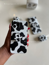 Load image into Gallery viewer, Cow print popsocket case
