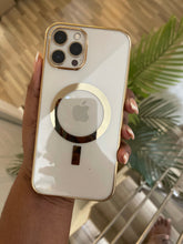 Load image into Gallery viewer, Luxury Gold  Transparent MagSafe phone case
