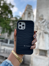 Load image into Gallery viewer, SHOCKPROOF ARMOUR CASE (Black)
