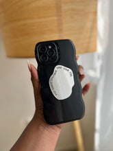 Load image into Gallery viewer, Minimalist black grip case with mirror popsocket
