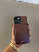 Load image into Gallery viewer, LUXURY LEATHER PHONECASE (BROWN)
