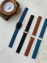 Load image into Gallery viewer, Leather magnetic straps in Black .Blue,Light blue and Brown
